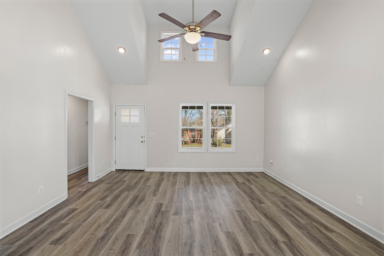 294 Morton Ave