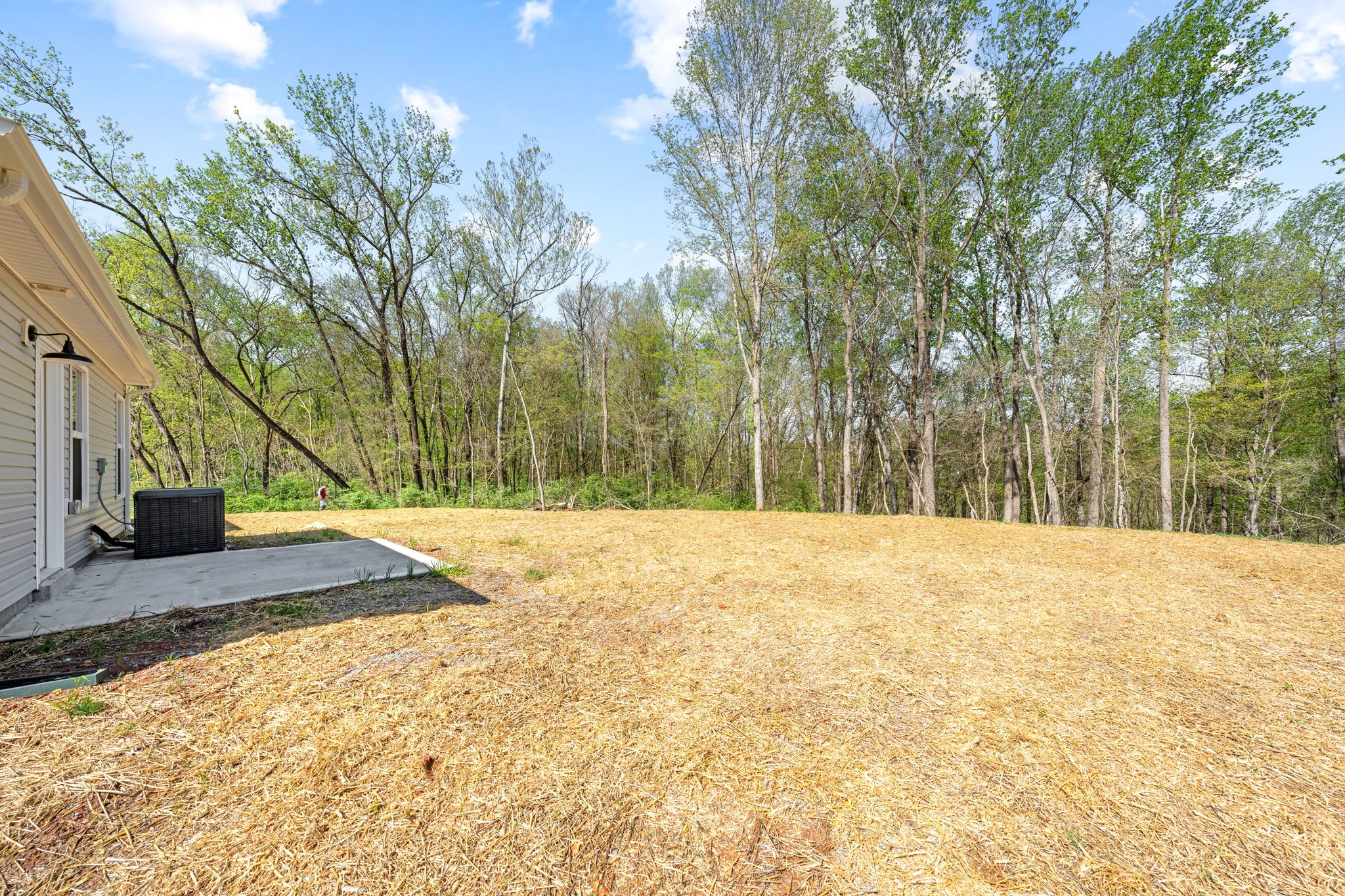 Clarksville, Tennessee 37043, United States, 3 Bedrooms Bedrooms, ,3 BathroomsBathrooms,Residential,Pending,39840