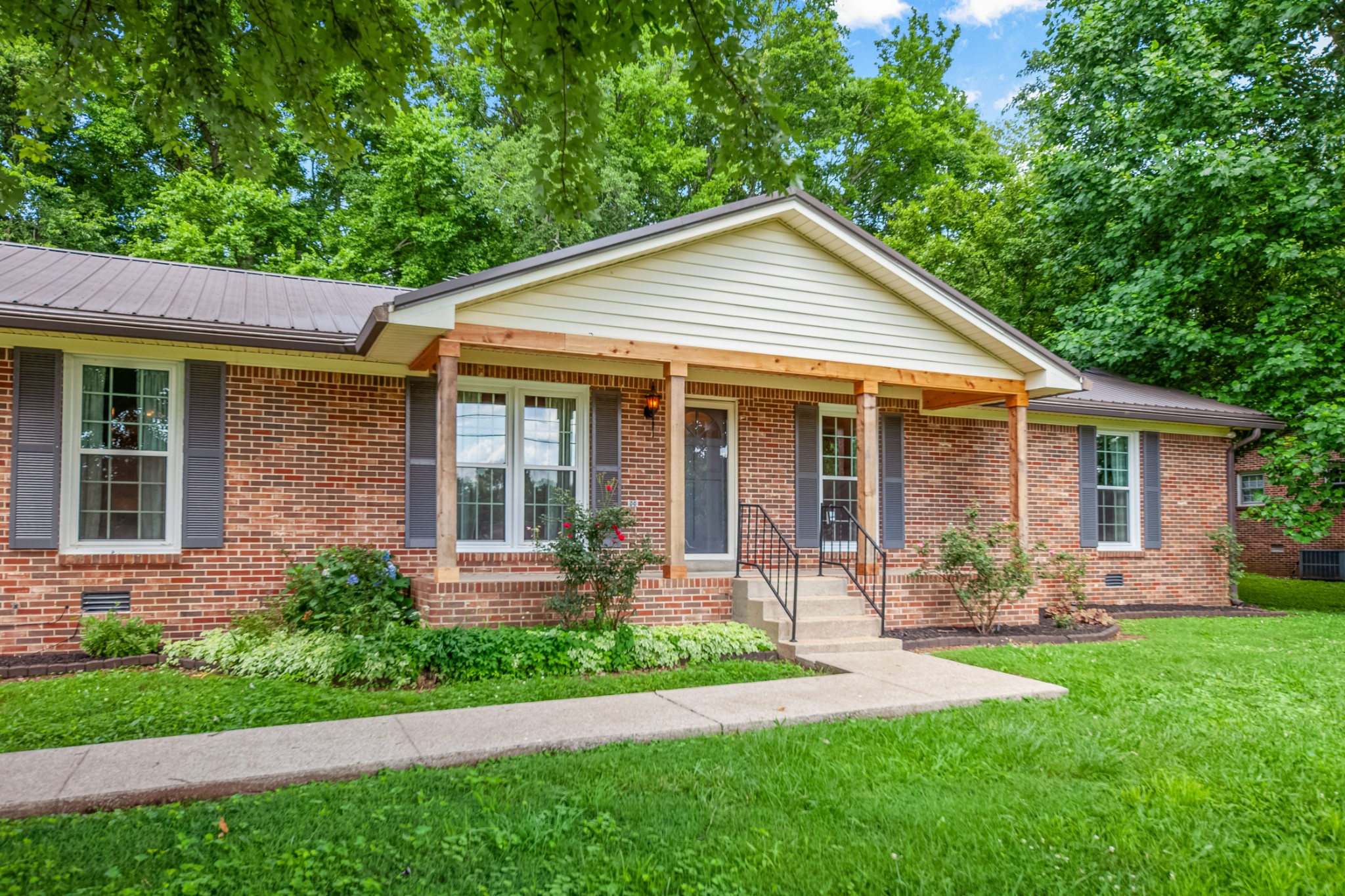 116 Skyview Dr
