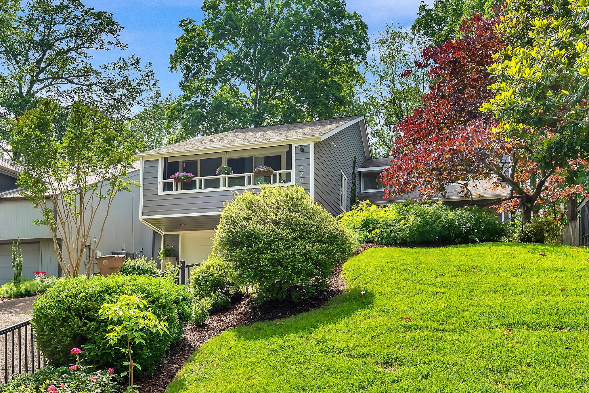 620 Harpeth Trace Dr