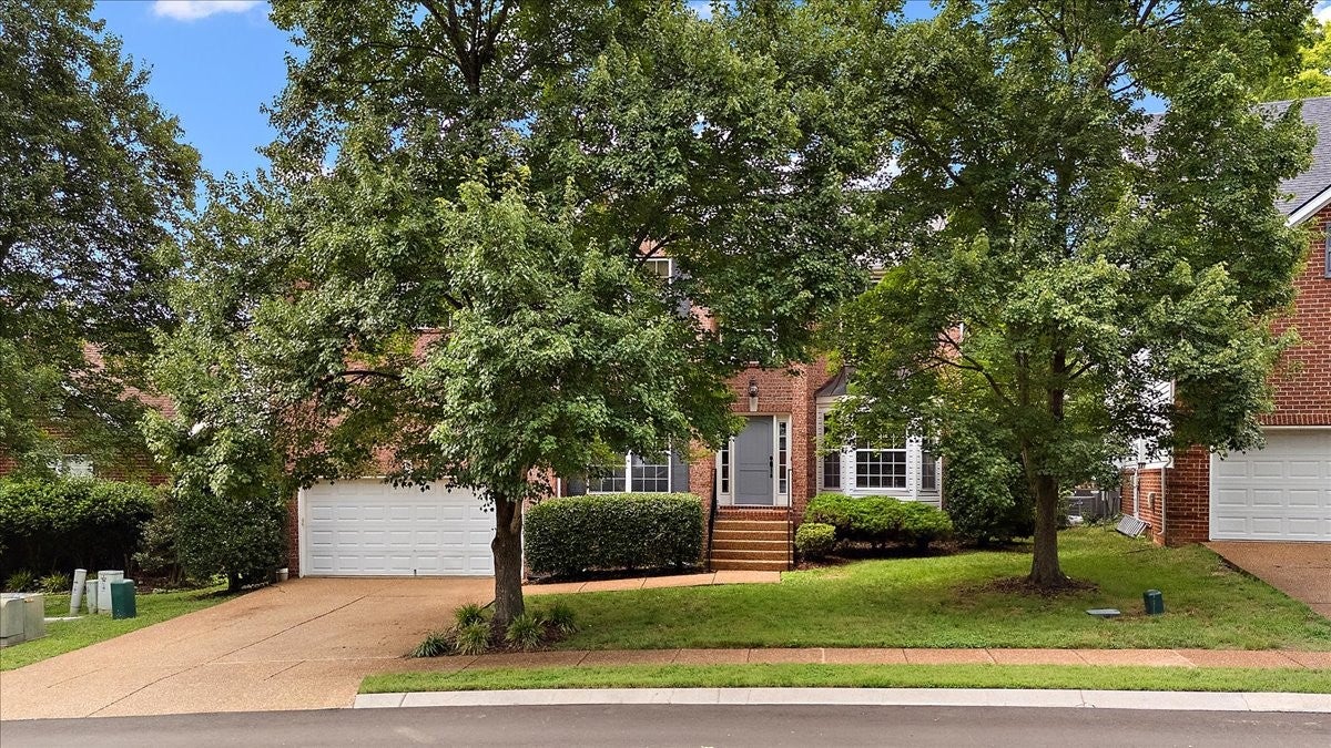 3116 Traviston Dr