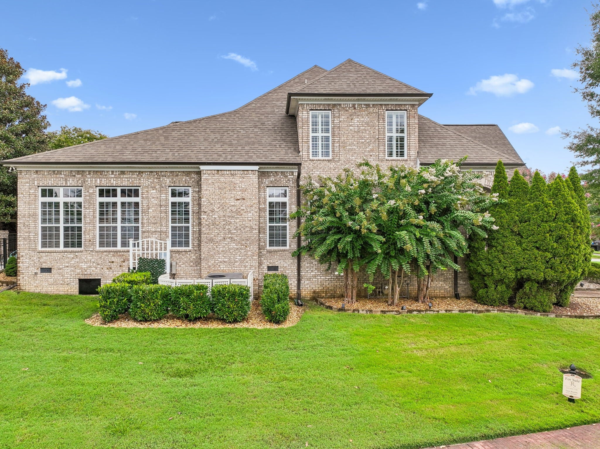 1027 Isaac Franklin Dr