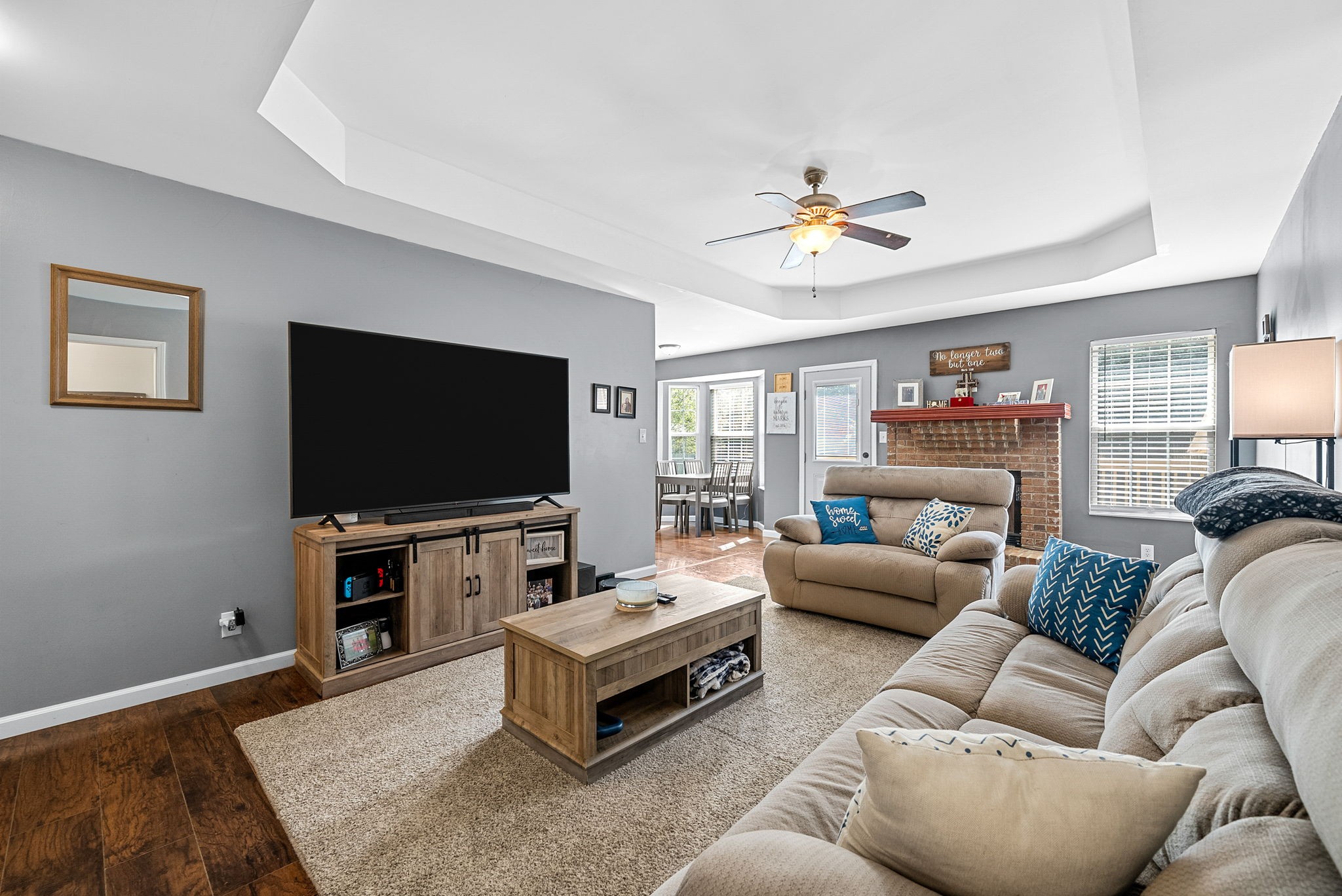 3454 Kingfisher Dr