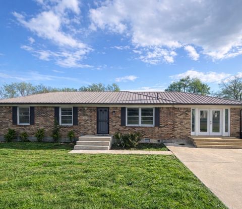 615 Estes St Smithville TN 37166