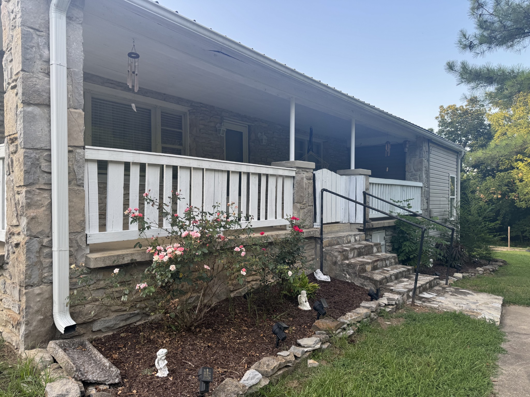 115 Brookside Dr