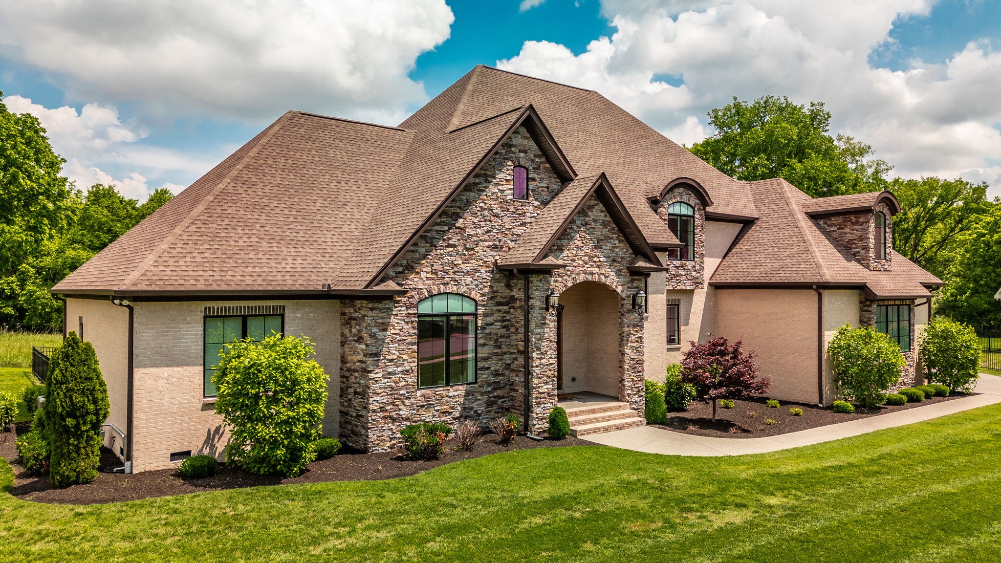 955 Bluejay Way