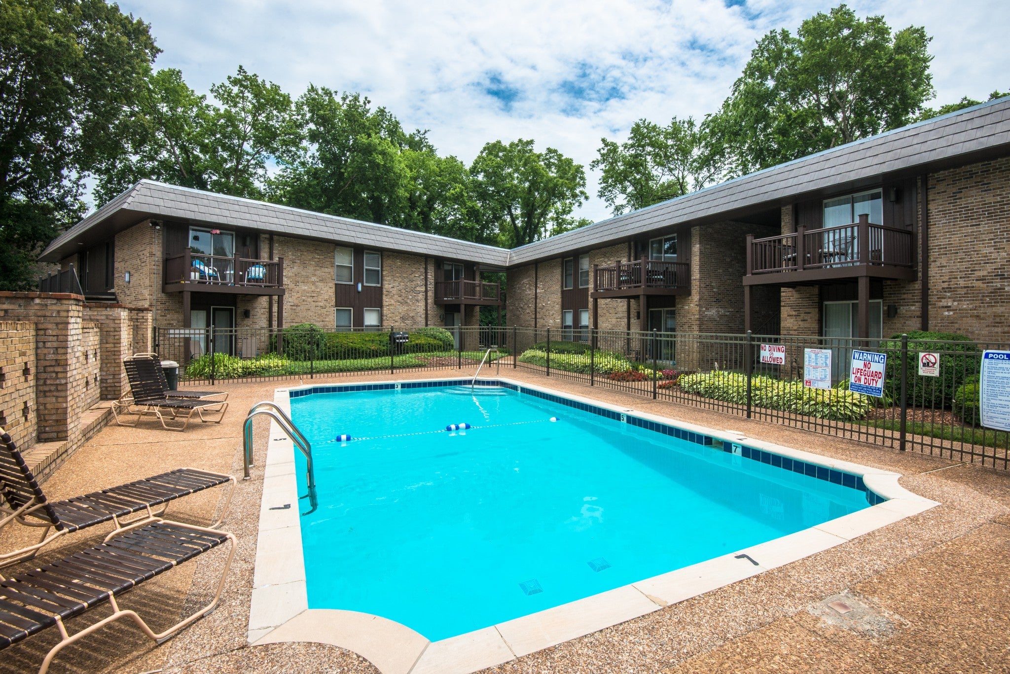 1-bed home for rent in Nashville, TN 37205, 3901 Whitland Ave 7 3901 Whitland Ave 7, Nashville TN 37205 1-bed home, photo 2 of 35