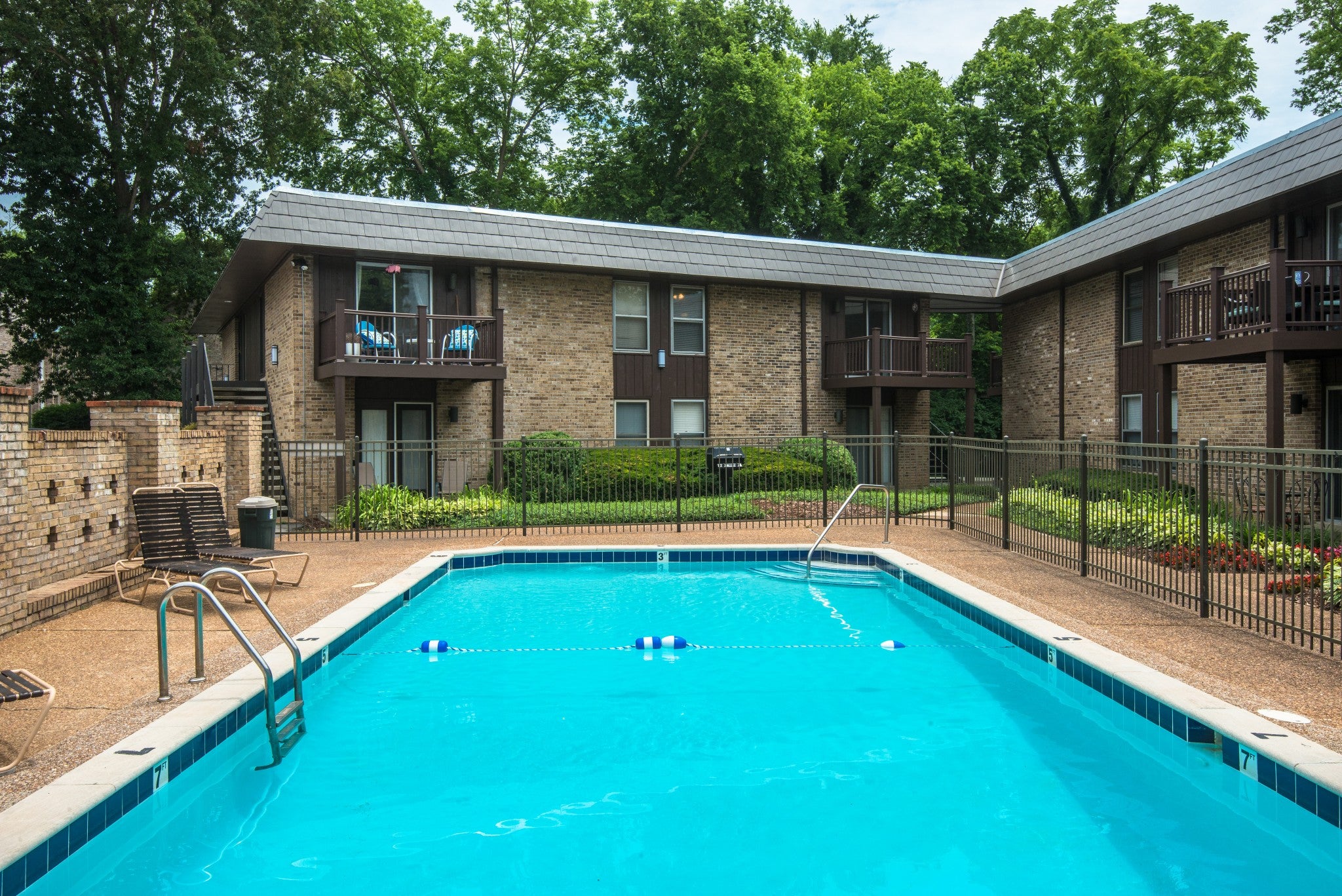 1-bed home for rent in Nashville, TN 37205, 3901 Whitland Ave 7 3901 Whitland Ave 7, Nashville TN 37205 1-bed home, photo 3 of 35