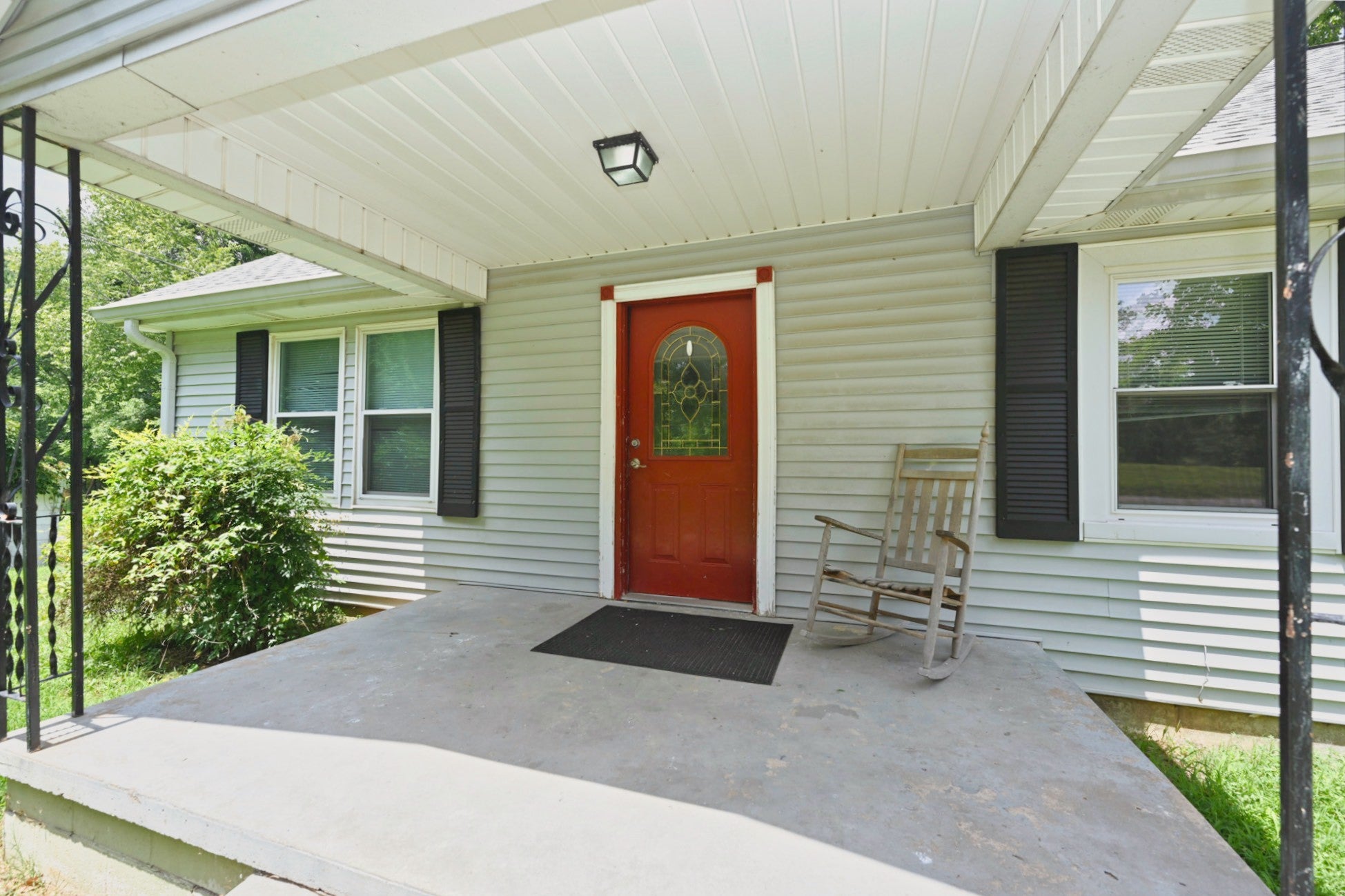 5658 Dividing Ridge Rd