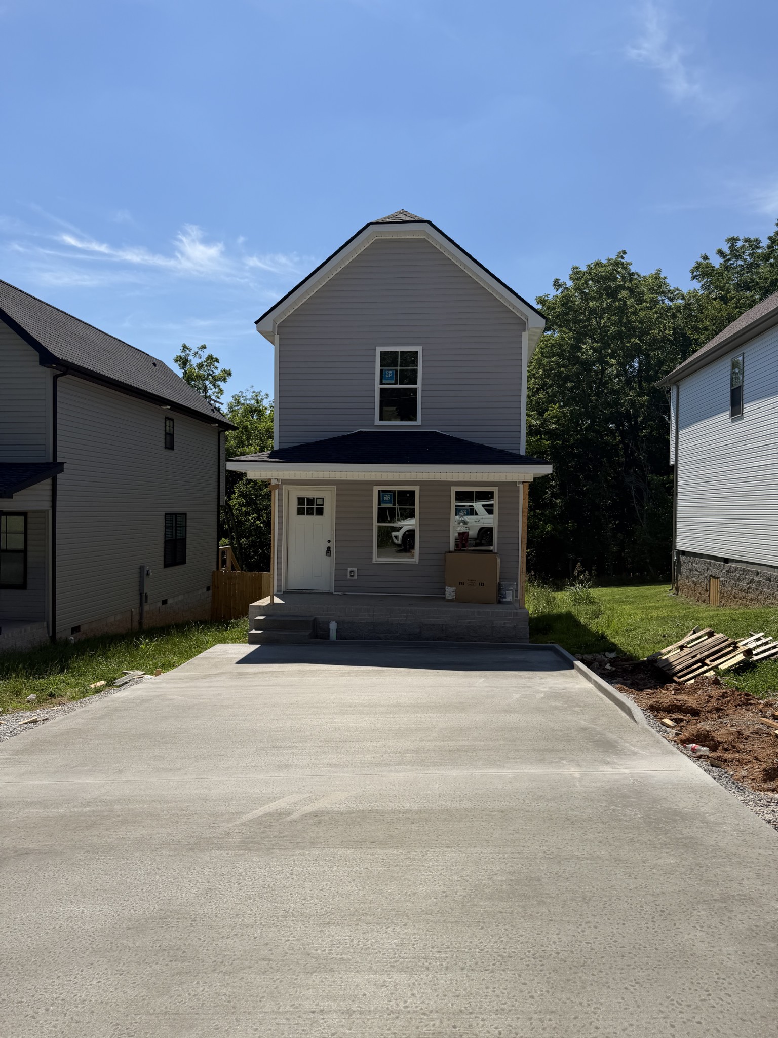 170 Oak St