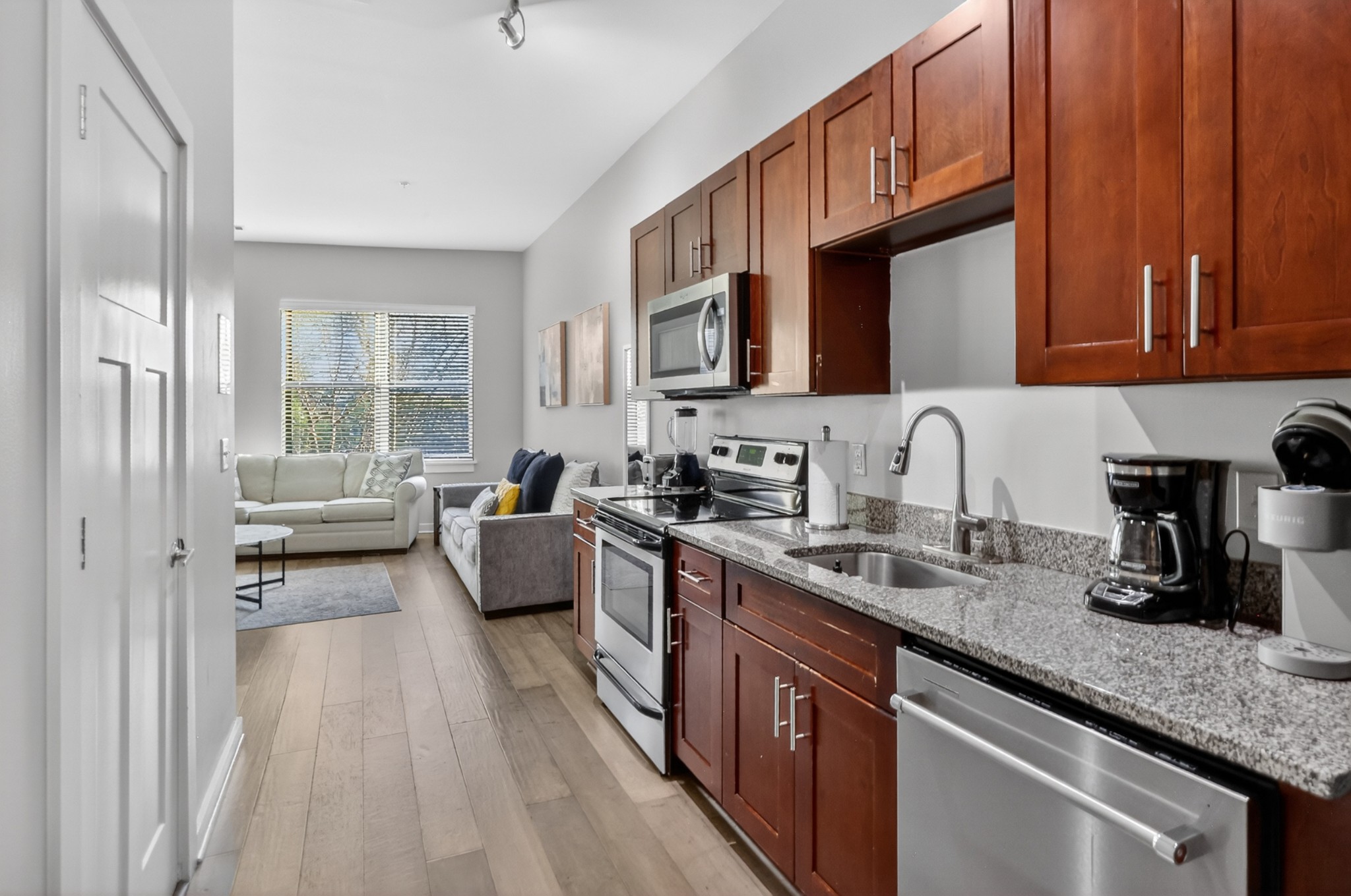 1700 Belcourt Ave 301