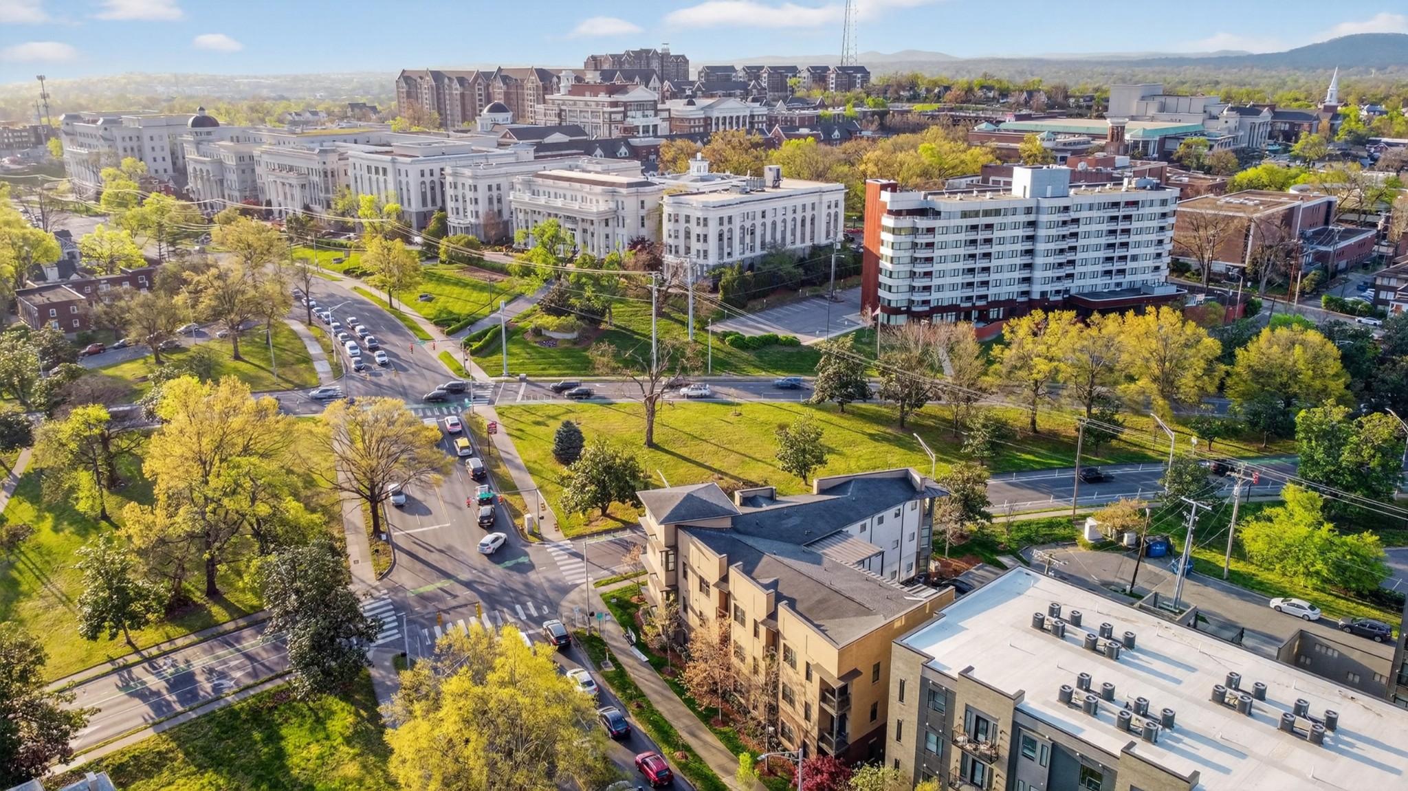 1700 Belcourt Ave 301