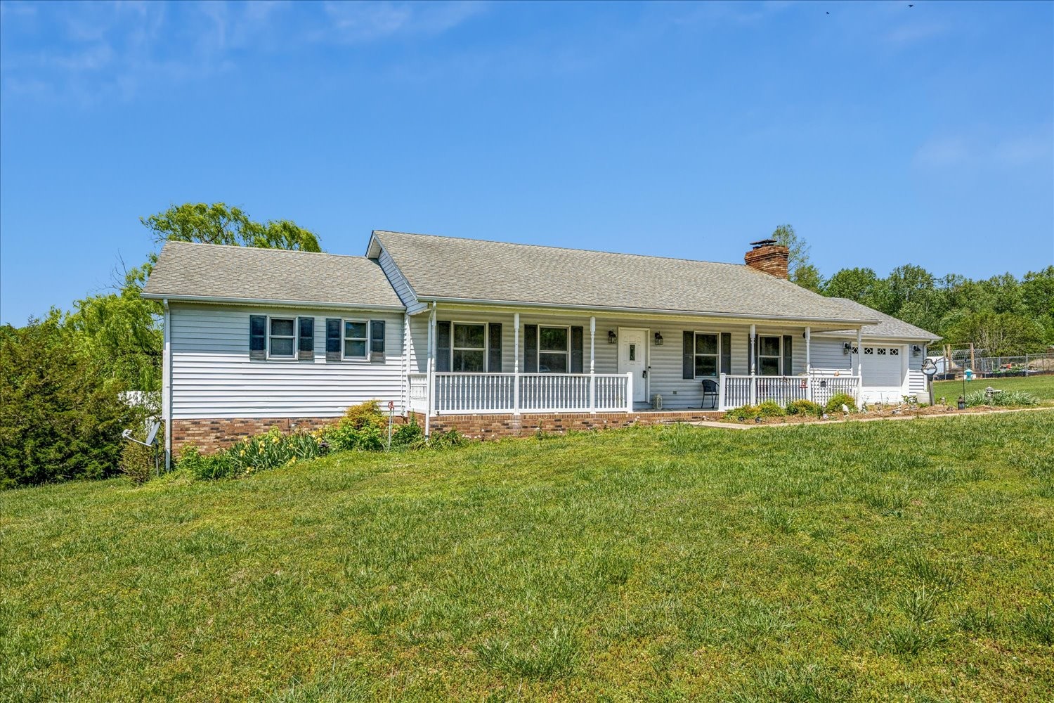 1323 York Rd