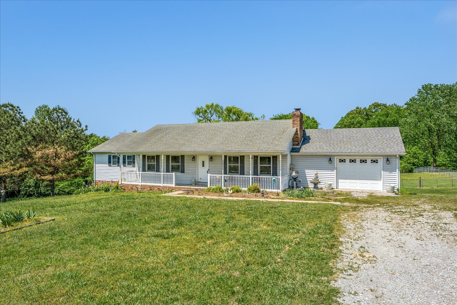 1323 York Rd