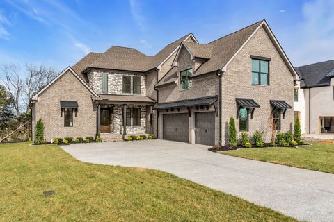 221 Bellsford Rd Gallatin TN 37066