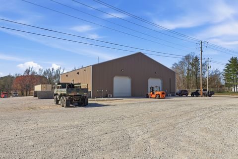 1018 Abiff Rd Bon Aqua TN 37025