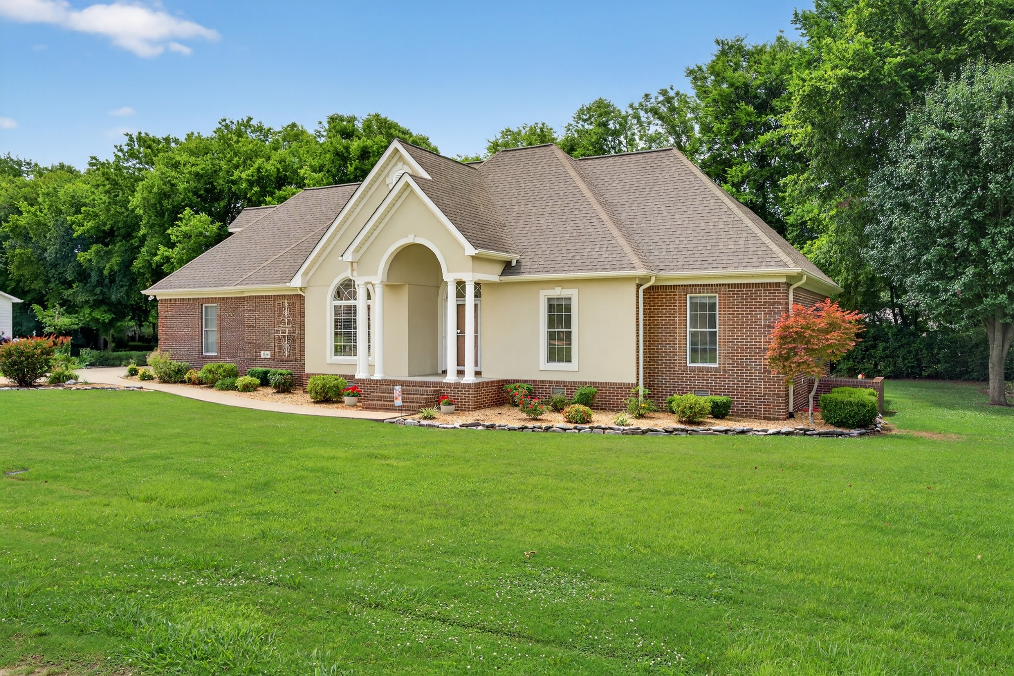 908 Bellemeade Dr