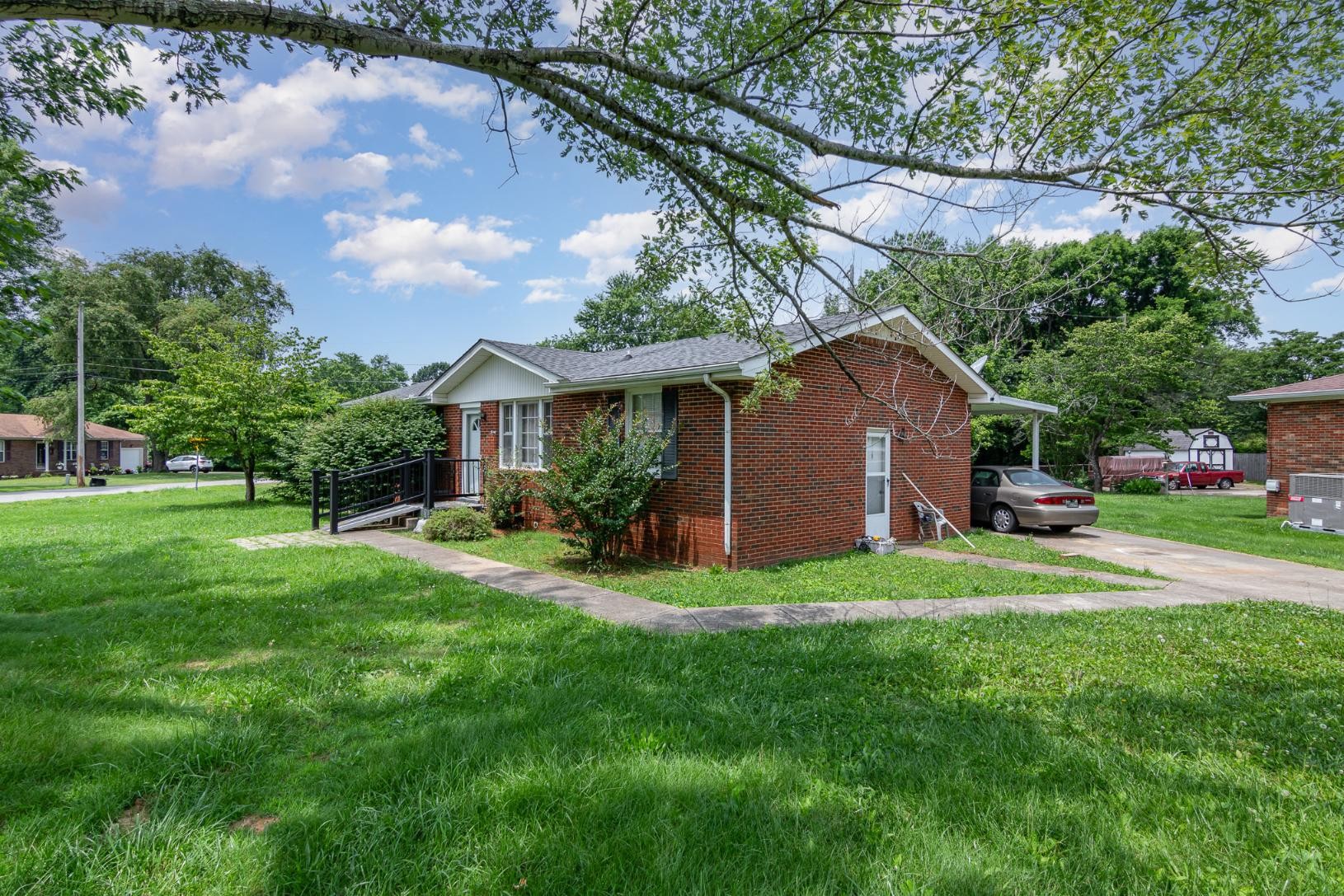 6103 Russell Dr