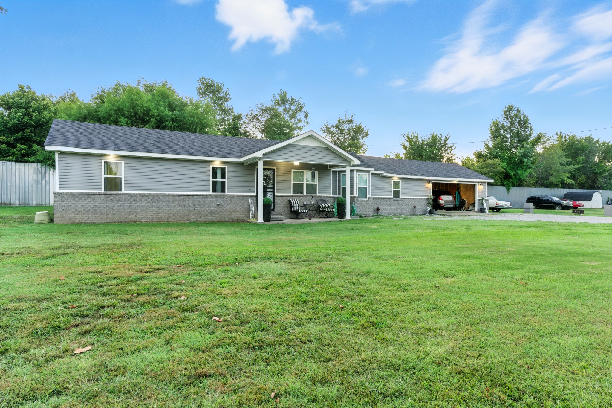 1553 Old Brighton Rd