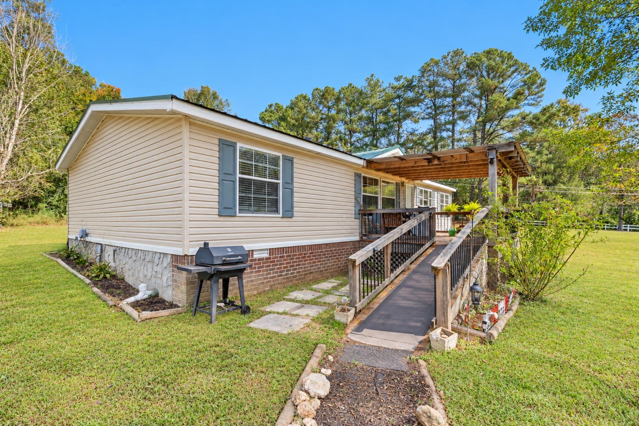 2495 Baker Rd