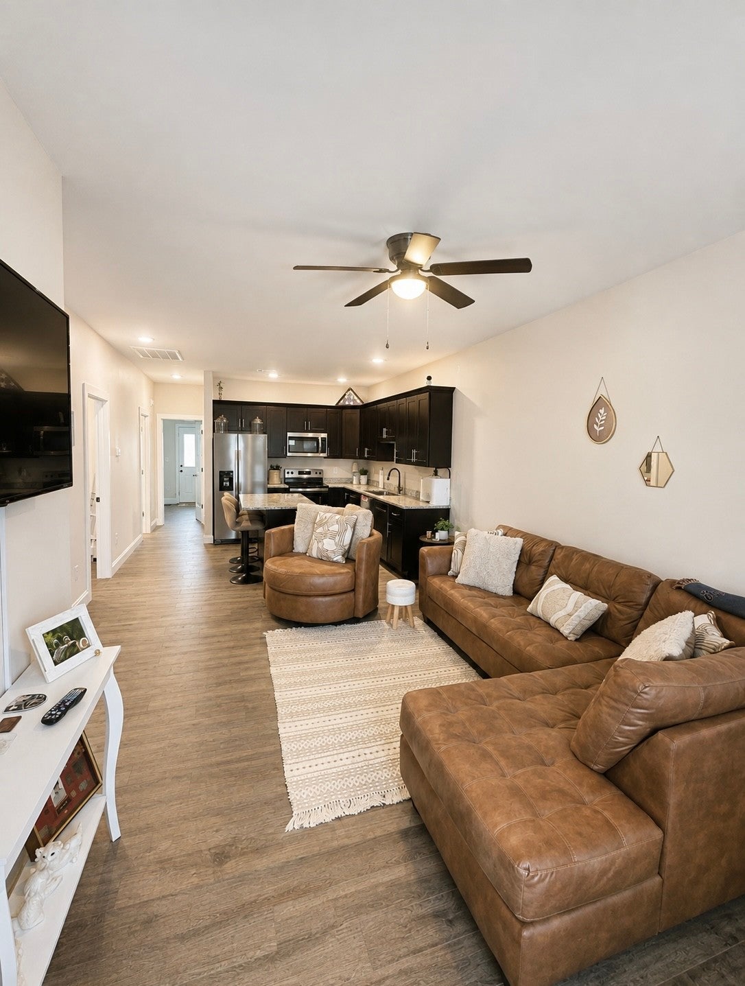 70 Five Oak Ln