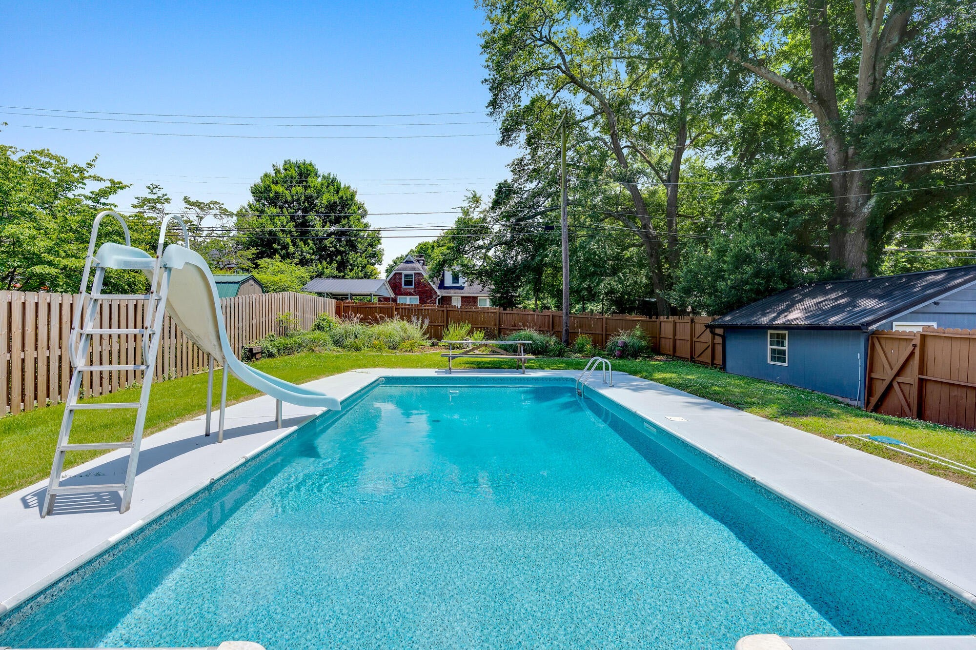 118 Amhurst Avenue