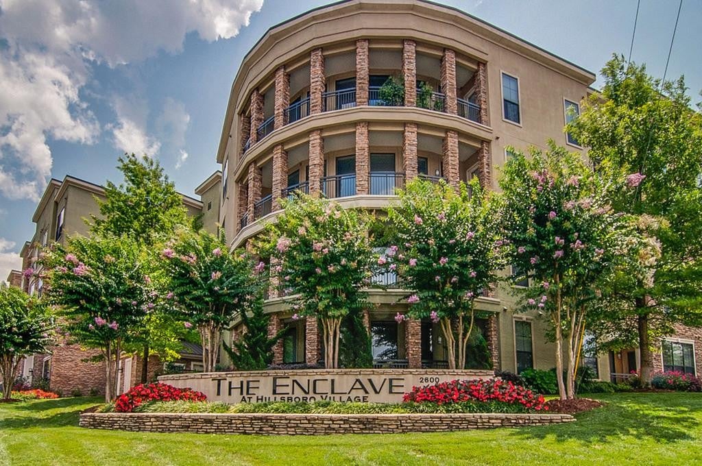 2.0-bed rental at 2600 Hillsboro Pk 314