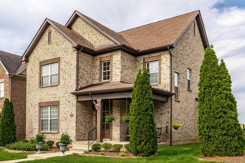 1084 N McMahan Dr Gallatin TN 37066