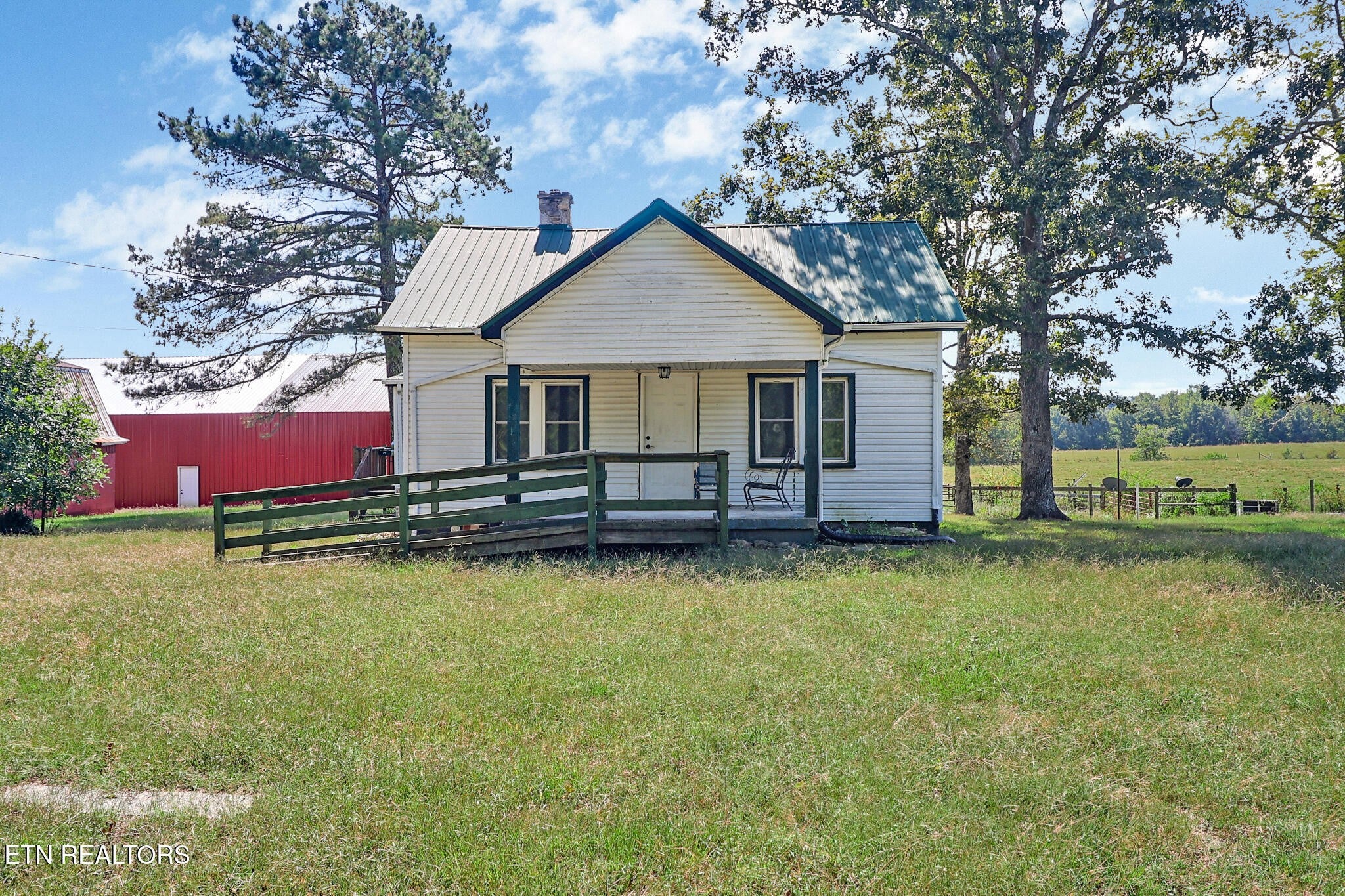 580 Eastland Cemetery Rd