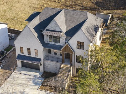 7678 Sawyer Brown Rd Nashville TN 37221