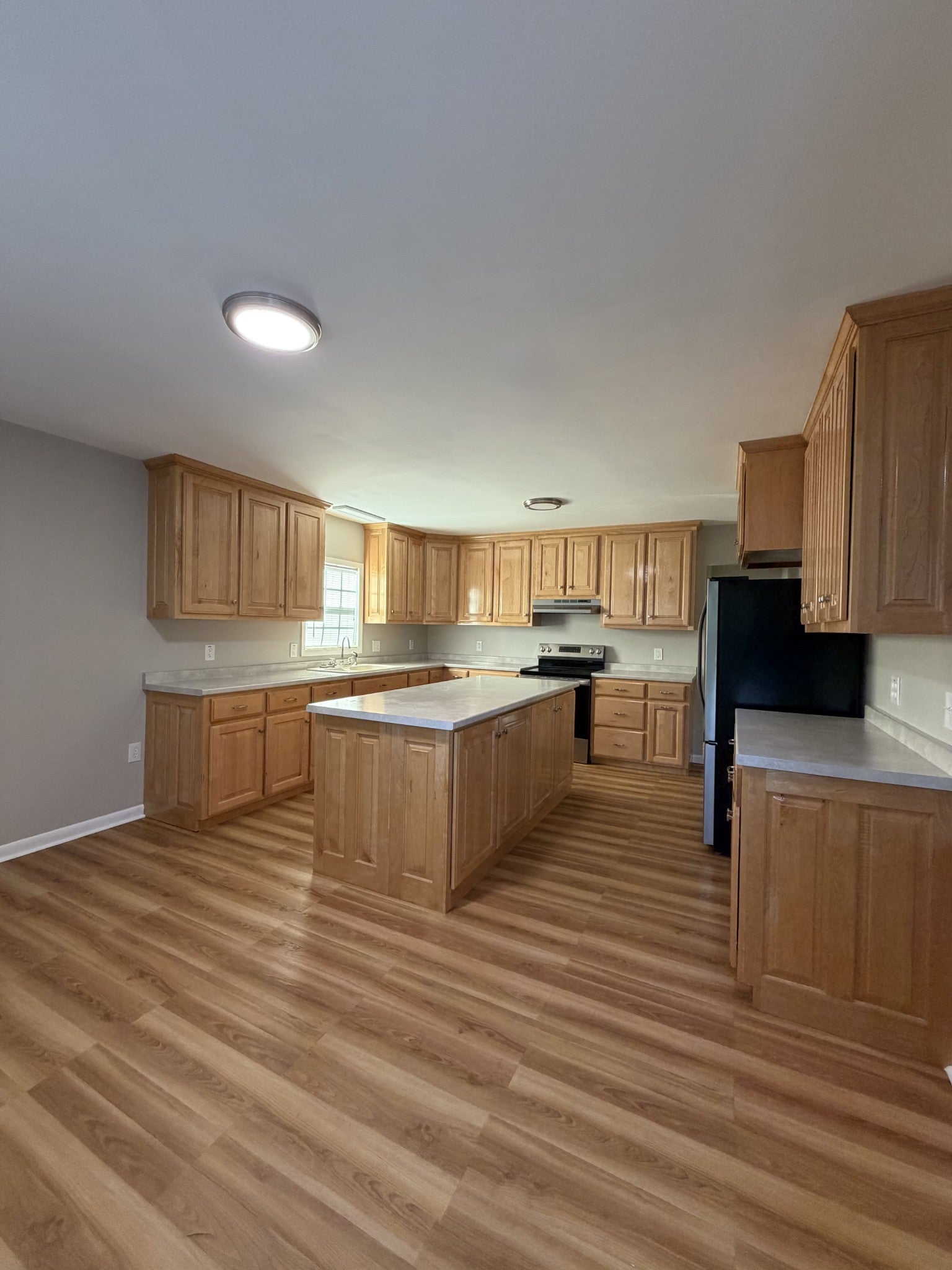 499 Belew Dr