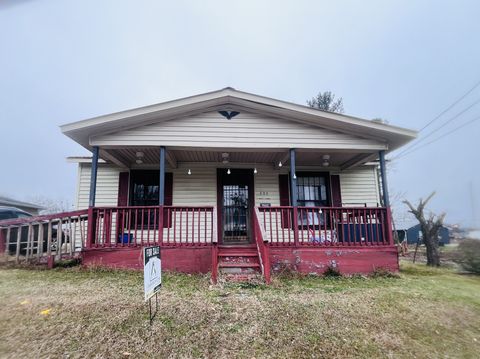 306 Jackson St Smithville TN 37166