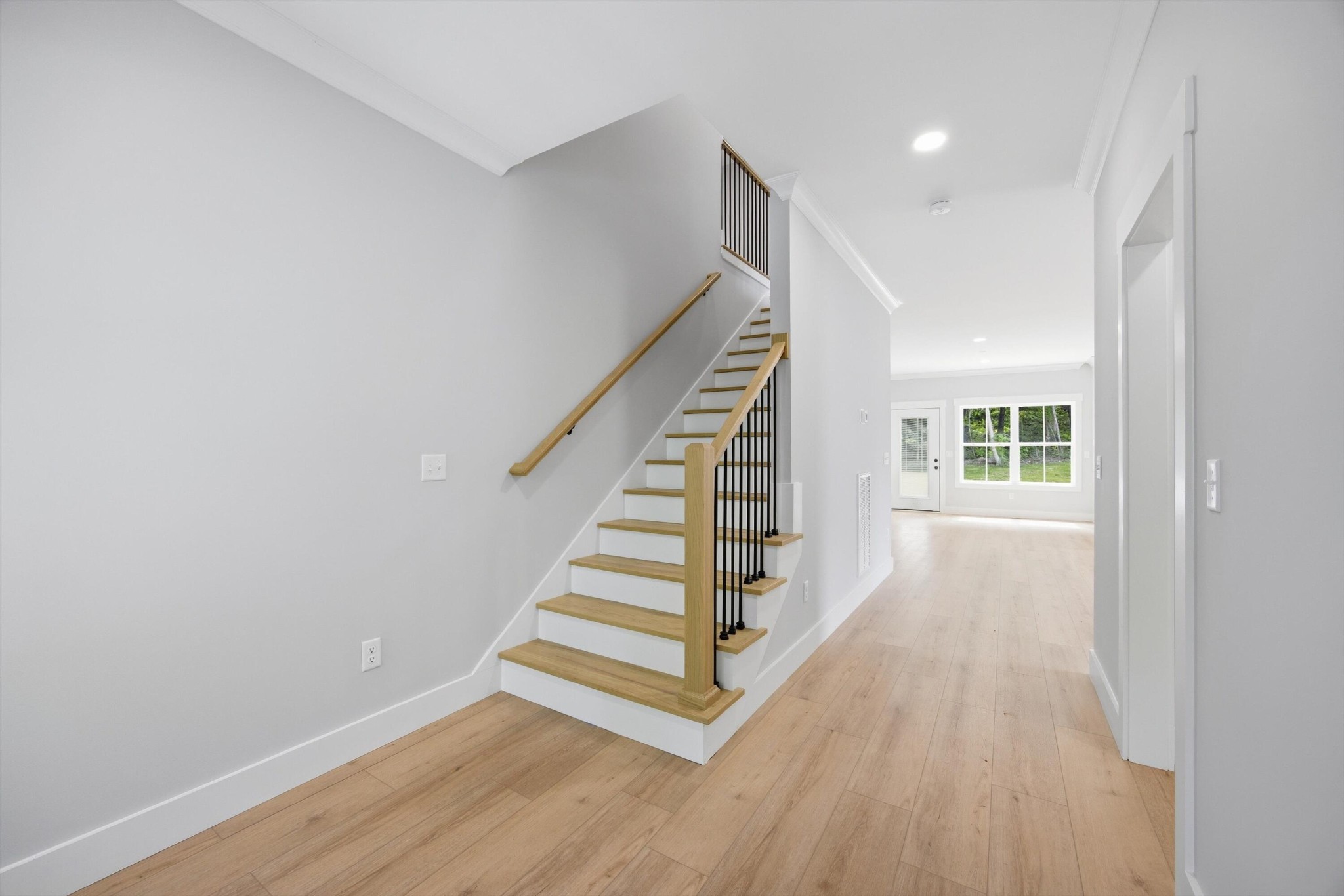 220 Hollow Road NE