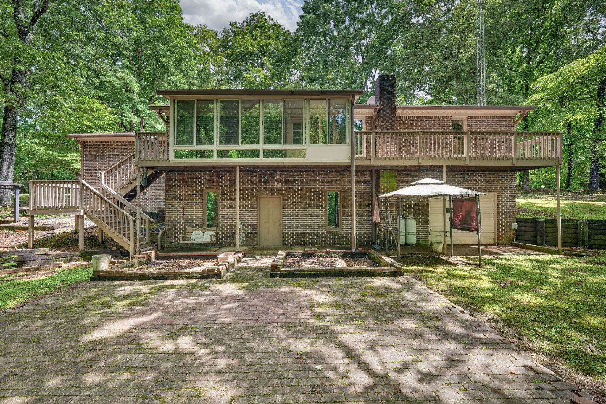 90 Owl Hollow Ln