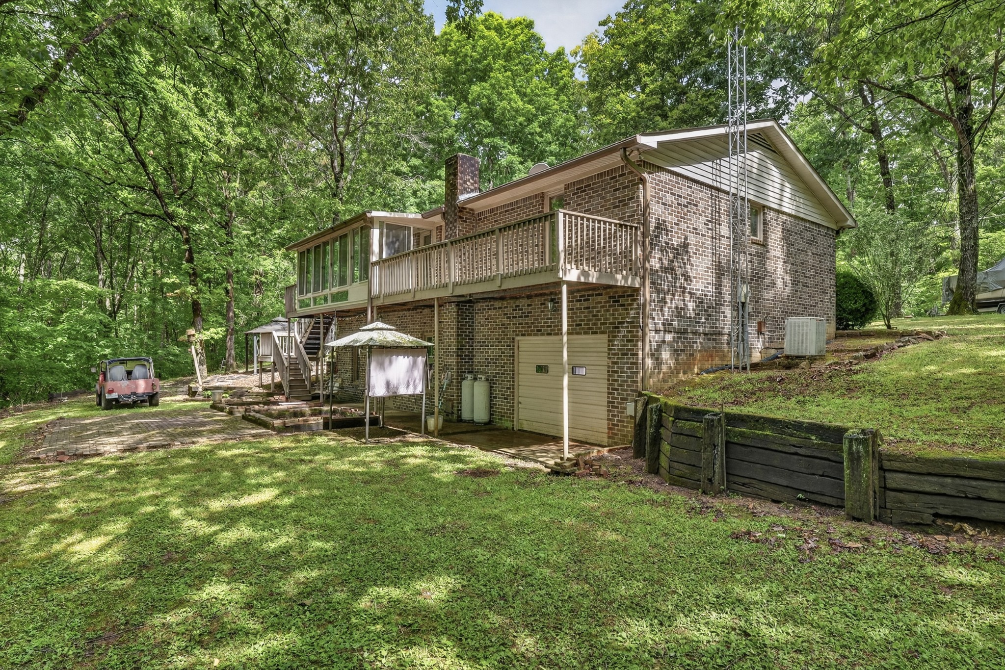 90 Owl Hollow Ln