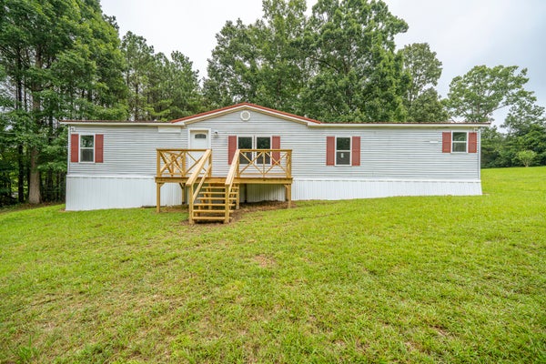 4042 MAY BRANCH RD, IRON CITY, TN 38463 - Image ce7cb5dfd89773eaa2d4cfa122686fa2/4186444786