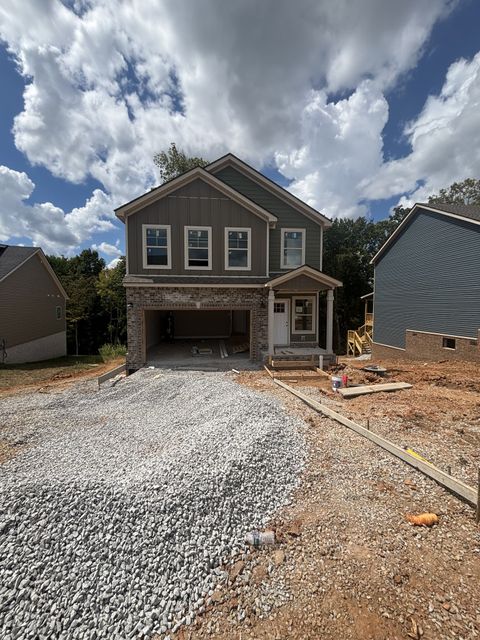 45 Gratton Estates Clarksville TN 37043