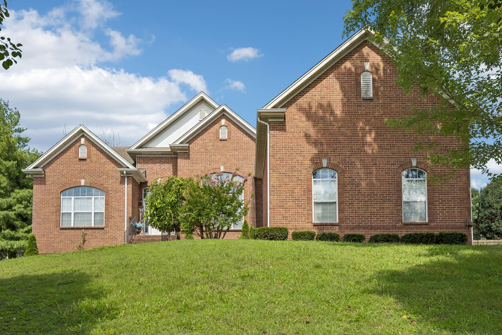 830 Loretta Dr