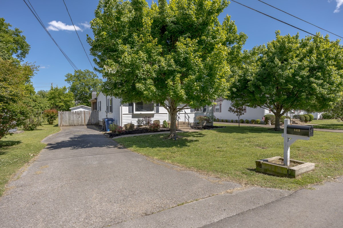 1413 Sunset Dr