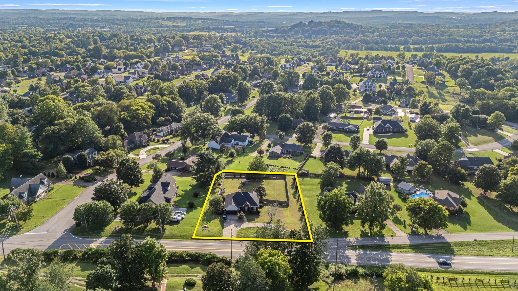 100 Country Club Dr