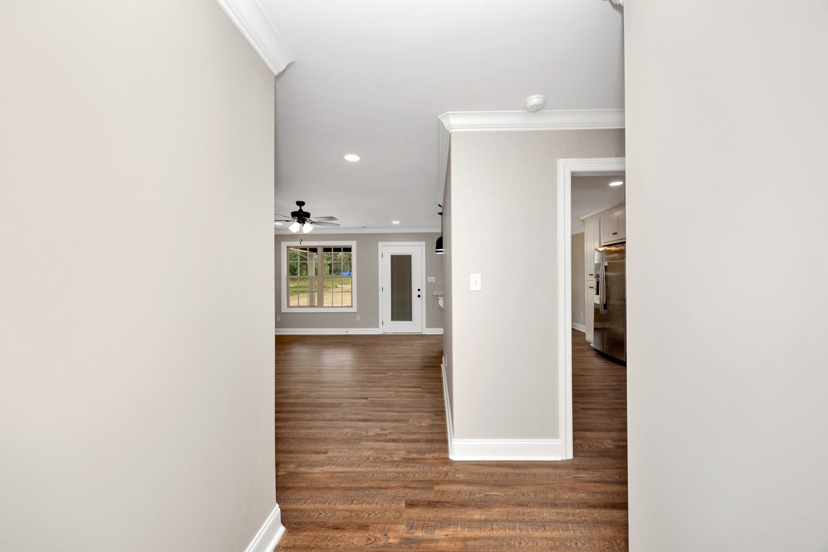 27039 North Wales Road