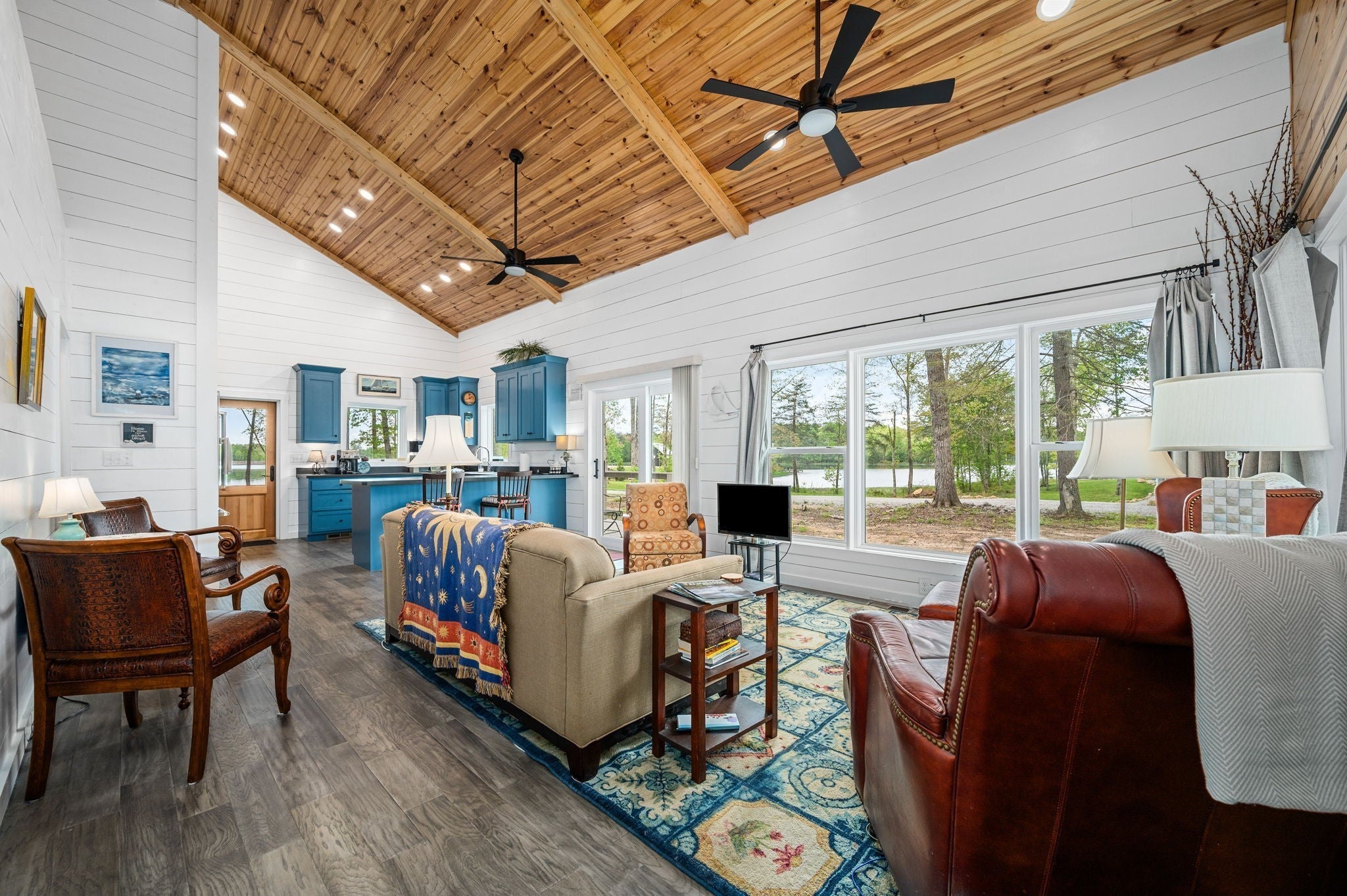 61 Sunset Ct