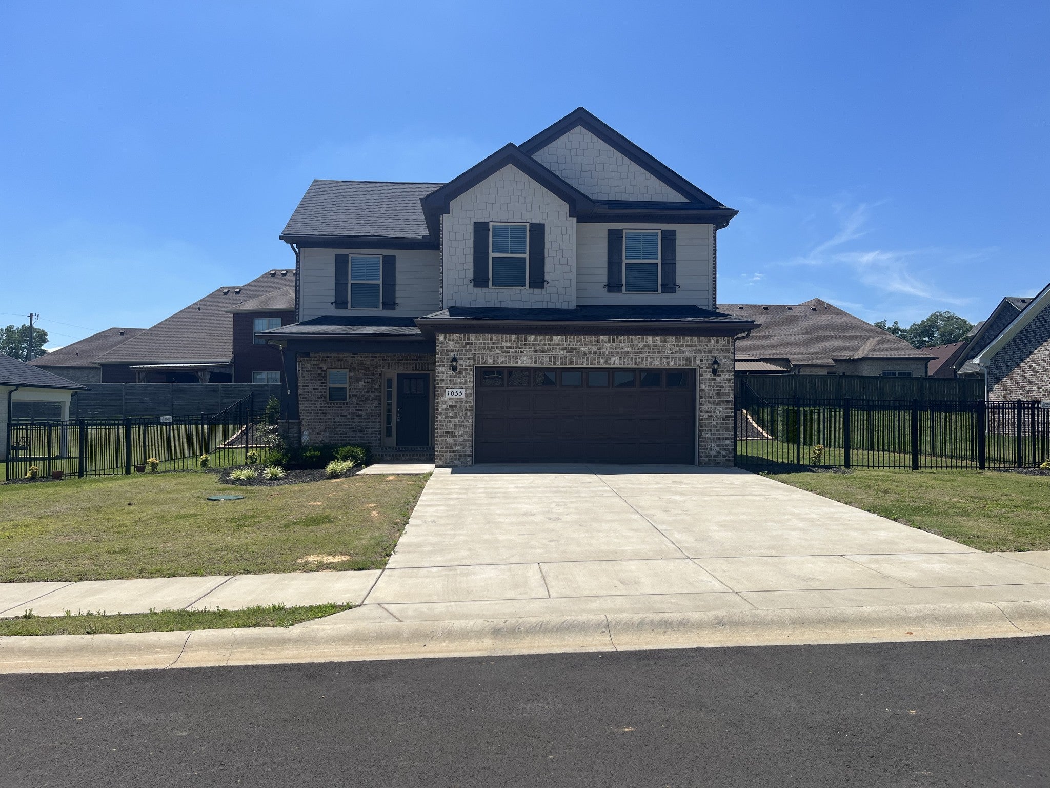 Photo 1 of 24 — 1055 Amber Hills Dr, Ashland City, TN 37015