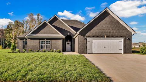 605 Lyndhurst Ct Clarksville TN 37043