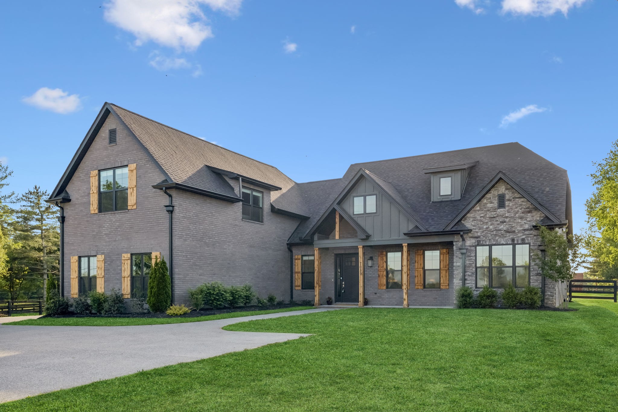 7059 Couchville Pike