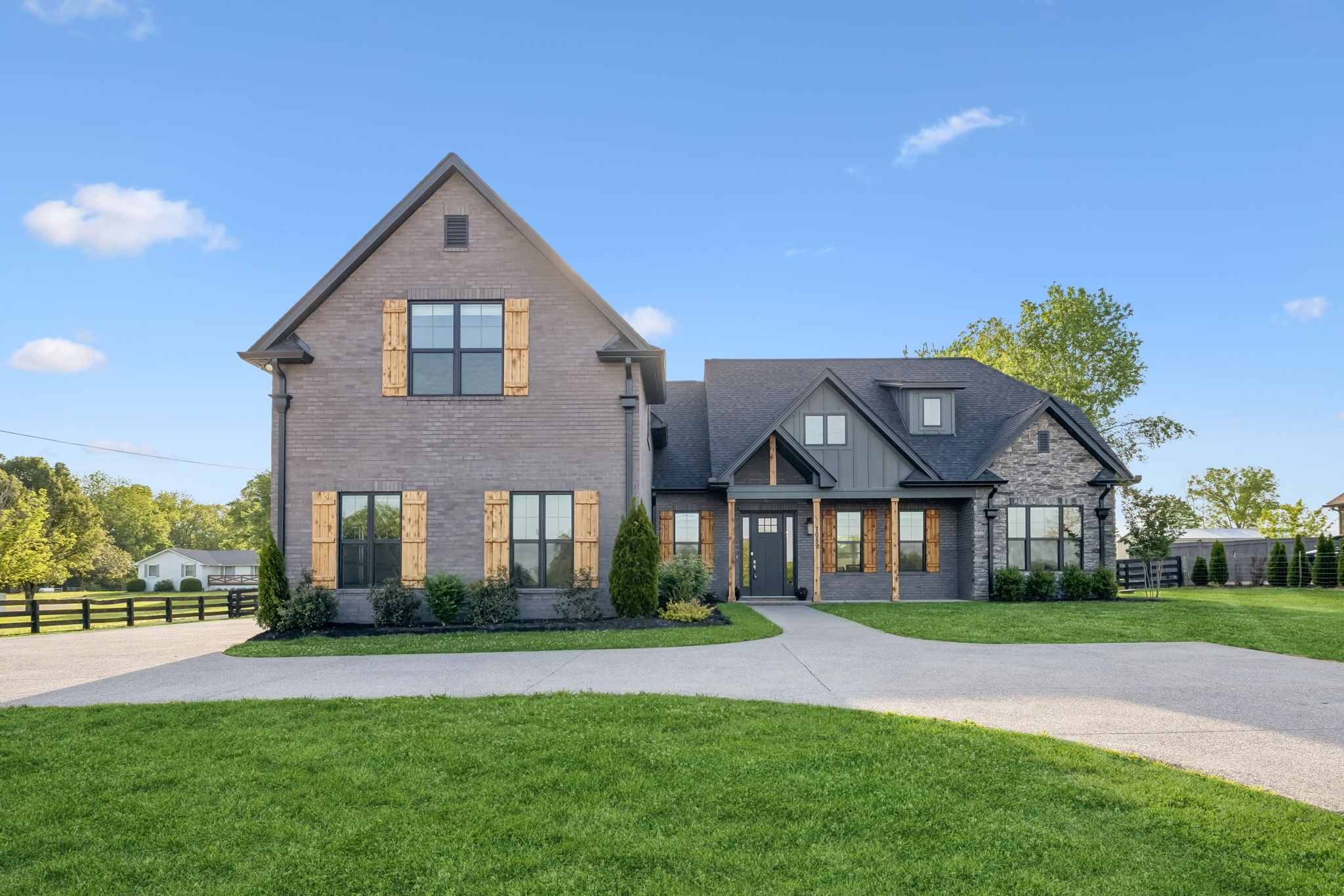 7059 Couchville Pike