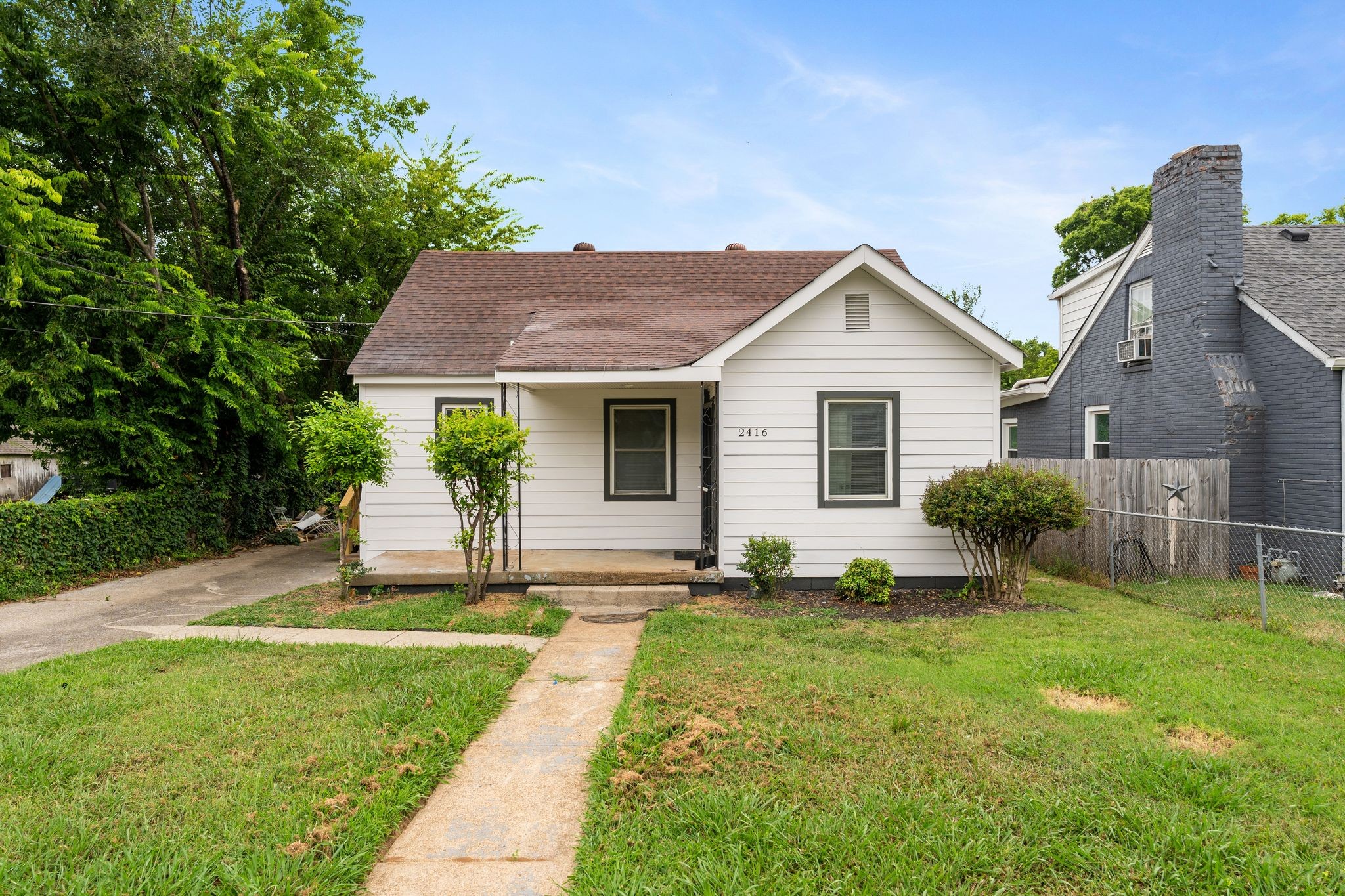 2416 Eden St