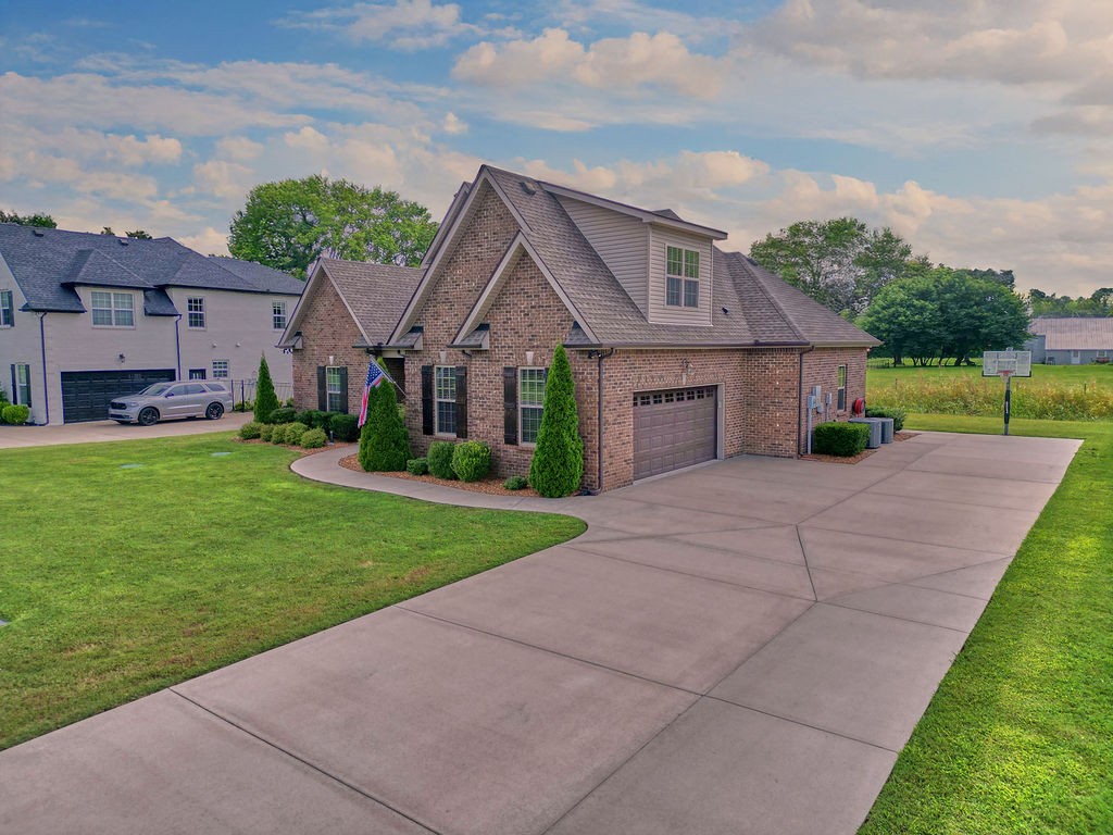 3419 Titus Lane