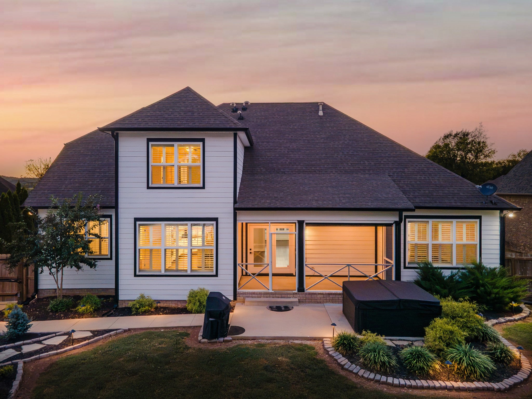 3238 Mecklenburg Dr