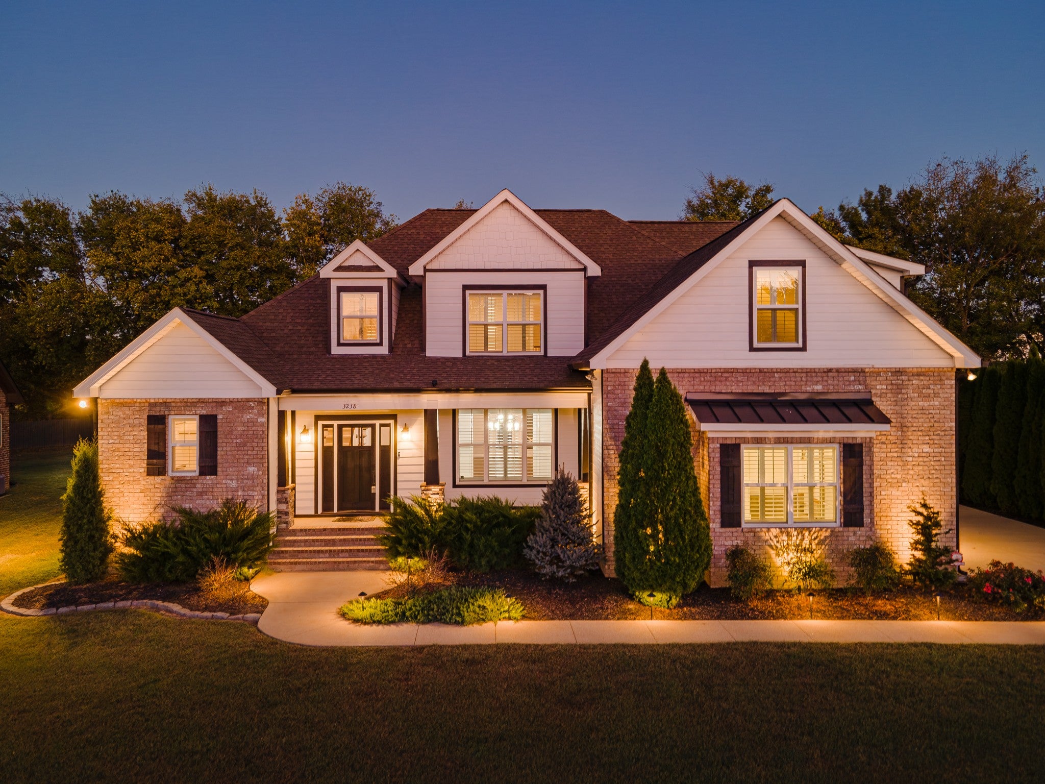 3238 Mecklenburg Dr